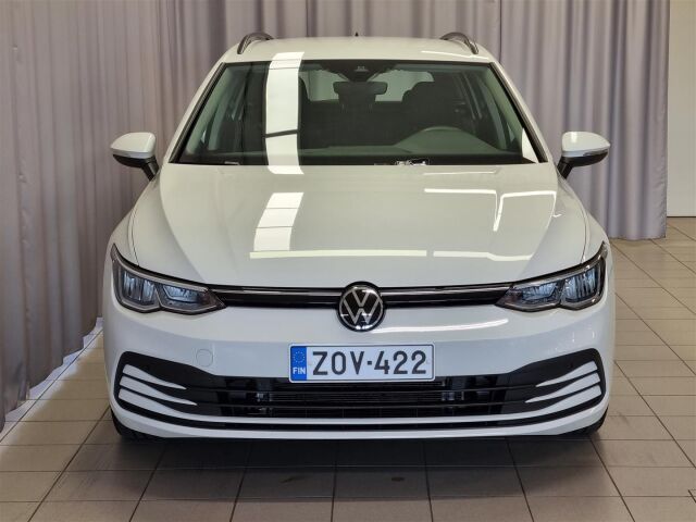 VOLKSWAGEN Golf 2023 Variant Comfort 1,0 TSI 81 kW / ACC / Webasto / Tutkat / Koukku