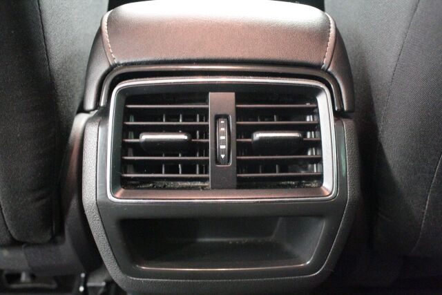 SKODA Karoq 2023 2.0 TDI 150 4x4 Ambition DSG Autom.