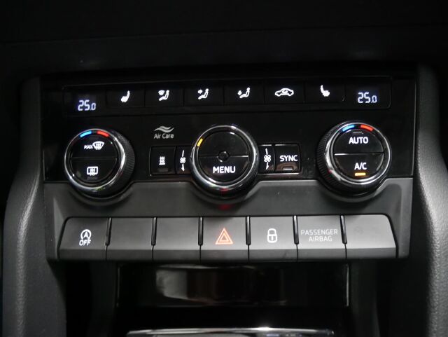 Skoda Karoq 2023 2.0 TDI 150 4x4 Ambition DSG Autom.