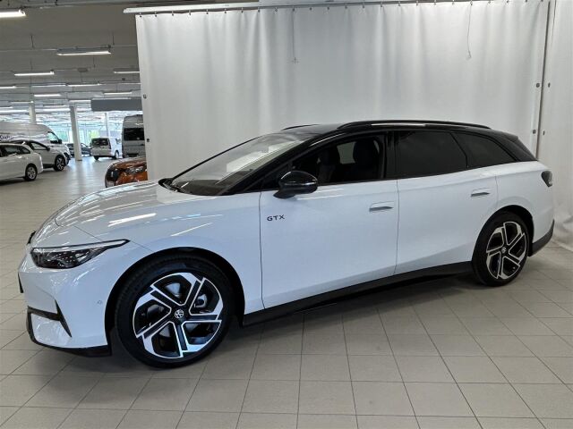 Volkswagen ID.7 2025 HETI VAPAA! Tourer GTX 4MOTION 75-v Juhlamalli 250 kW, akku 86 kWh