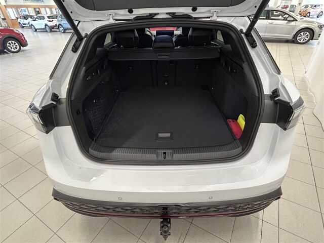 Volkswagen ID.7 2025 HETI VAPAA! Tourer GTX 4MOTION 75-v Juhlamalli 250 kW, akku 86 kWh