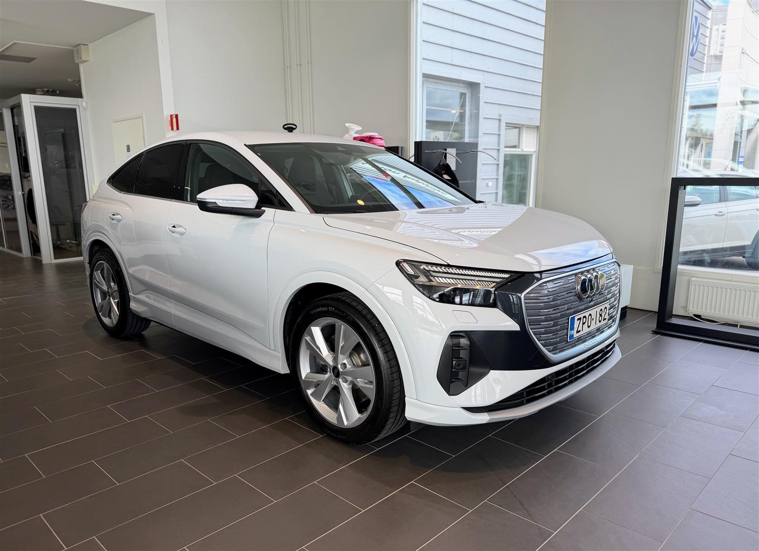 Audi Q4 e-tron 2025, kuva 2/3