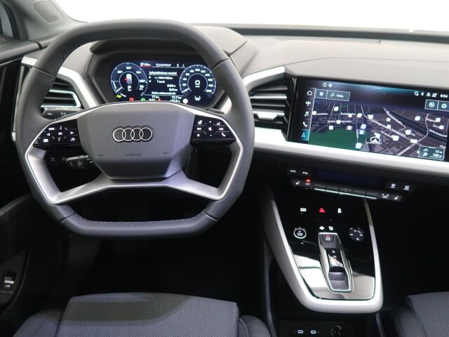 Audi Q4 e-tron 2025 Sportback 45 e-tron Land of quattro Plus