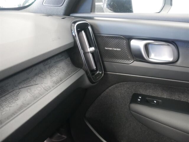 VOLVO EX40 2025 Twin Plus, 1-omisteinen Suomiauto, HarmanKardon, koukku, 360-kamera, takuu!