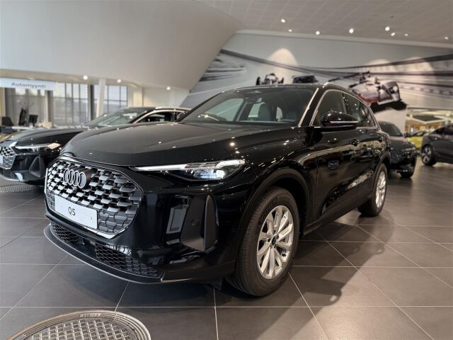 Audi Q5 2026 e-hybrid quattro 220 kW: Yhteensä 5 vuoden takuu jatkoturvakampanjan ansiosta!