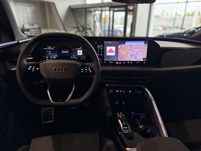Audi Q5 2026 e-hybrid quattro 220 kW: Yhteensä 5 vuoden takuu jatkoturvakampanjan ansiosta!