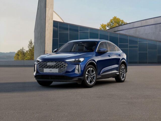 Audi Q5 2026 Sportback e-hybrid quattro 220 kW.  Nyt 3 vuoden jatkoturva veloituksetta.