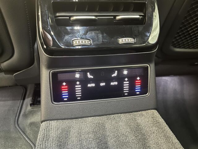 Audi A6 2026 Avant e-hybrid quattro 220 kW