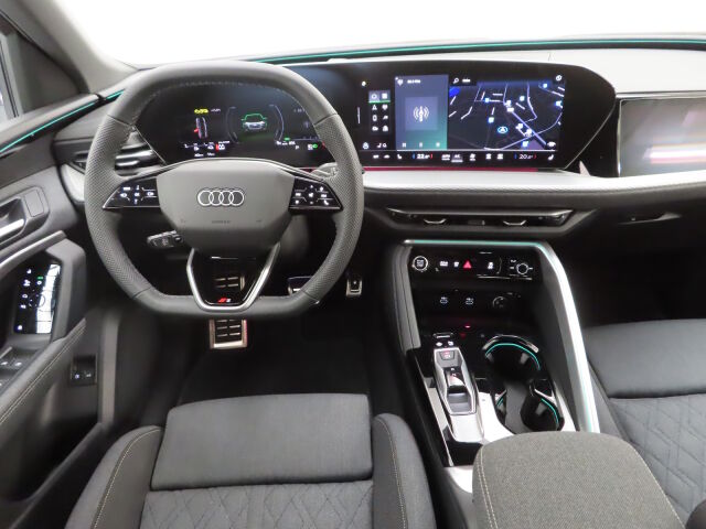 Audi Q5 2025 Sportback e-hybrid quattro 220 kW: Viiden vuoden tehdastakuu/150 000km: Tähän autoon rahoituskorko 2