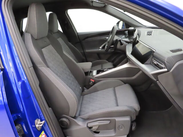 Audi Q5 2025 Sportback e-hybrid quattro 220 kW: Viiden vuoden tehdastakuu/150 000km: Tähän autoon rahoituskorko 2