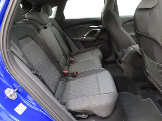 Audi Q5 2025 Sportback e-hybrid quattro 220 kW: Viiden vuoden tehdastakuu/150 000km: Tähän autoon rahoituskorko 2