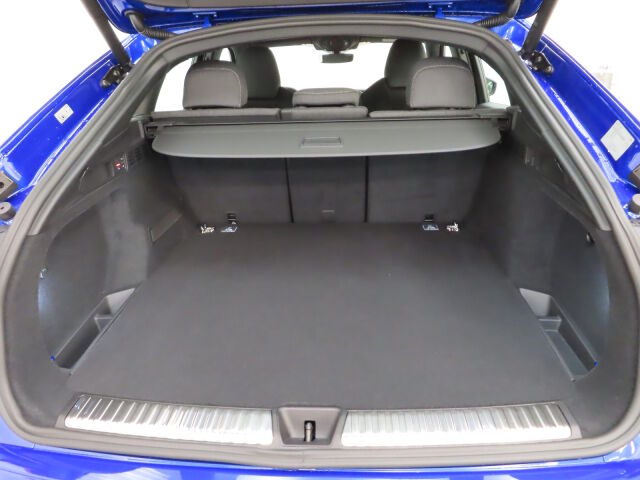 Audi Q5 2025 Sportback e-hybrid quattro 220 kW: Viiden vuoden tehdastakuu/150 000km: Tähän autoon rahoituskorko 2