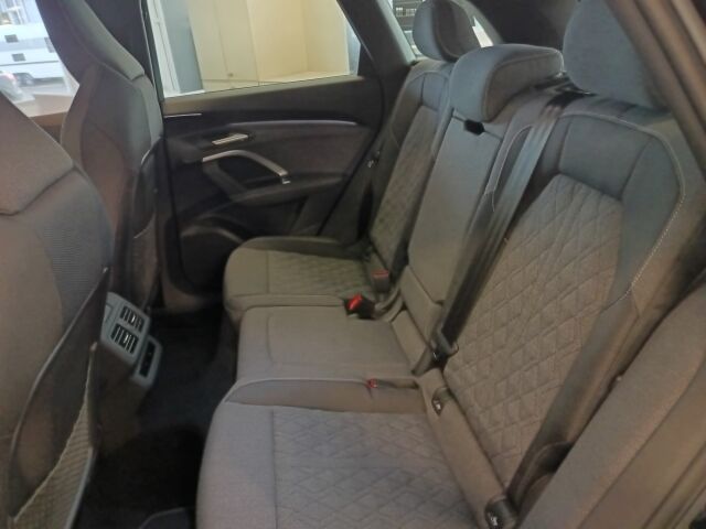 Audi Q5 2026 e-hybrid quattro 220 kW. jatkoturva 3.vuotta / 150.000km veloituksetta.