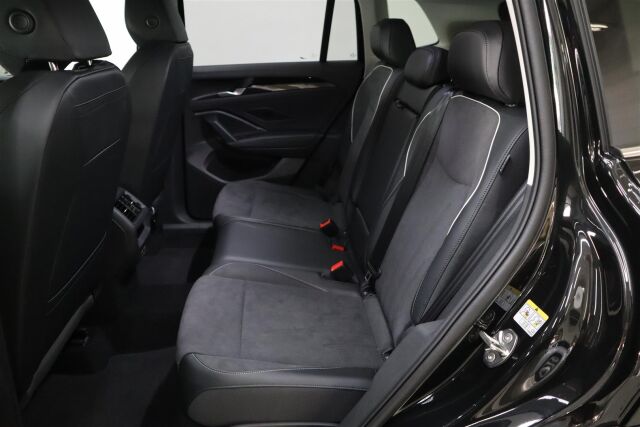 Volkswagen Tiguan 2025 Elegance 75-v Juhlamalli eHybrid 150 kW DSG-automaatti