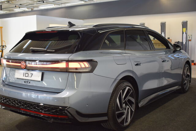 Volkswagen ID.7 2025 Tourer GTX 4MOTION 75-v Juhlamalli 250 kW, akku 86 kWh *Talvirenkaat 750€*Heti toimitukseen!*