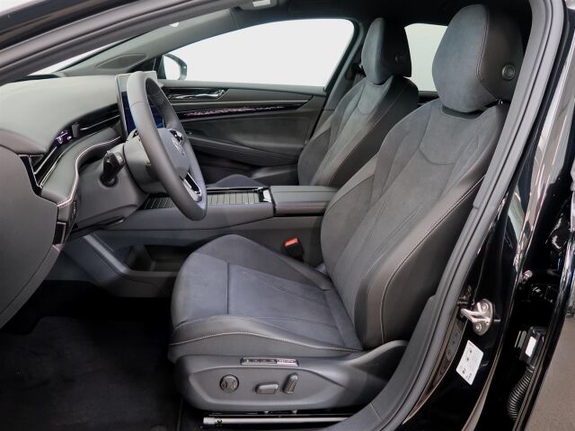Volkswagen ID.7 2025 Tourer Pro Elegance 75-v Juhlamalli 210 kW, akku 77 kWh