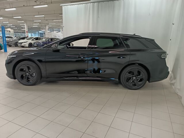Volkswagen ID.7 2025 Tourer GTX 4MOTION 75-v Juhlamalli 250 kW, akku 86 kWh