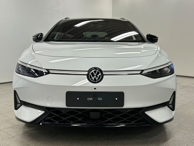 Volkswagen ID.7 2025 Tourer GTX 4MOTION 75-v Juhlamalli 250 kW, akku 86 kWh