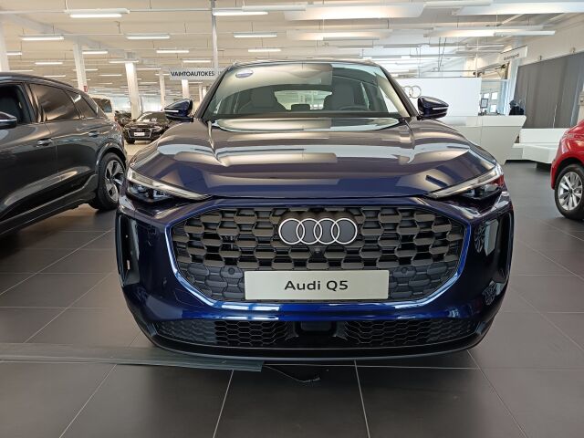 Audi Q5 2025 e-hybrid quattro 220 kW. Takuu 5 vuotta / 100.000 km