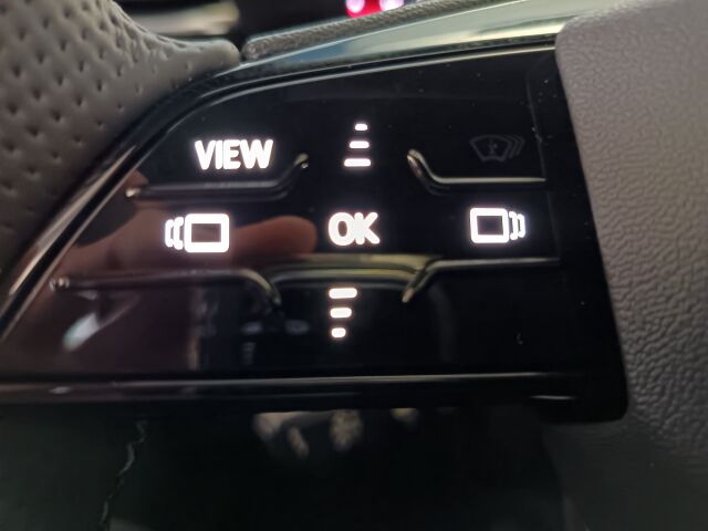 Audi Q5 2025 e-hybrid quattro 220 kW. Takuu 5 vuotta / 100.000 km