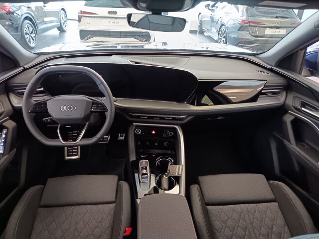 Audi Q5 2025 e-hybrid quattro 220 kW. Takuu 5 vuotta / 100.000 km