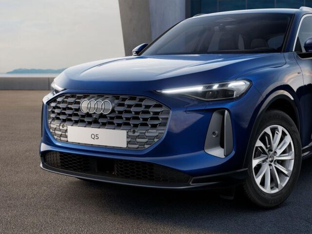 Audi Q5 2025 e-hybrid quattro 220 kW. Takuu 5 vuotta / 100.000 km