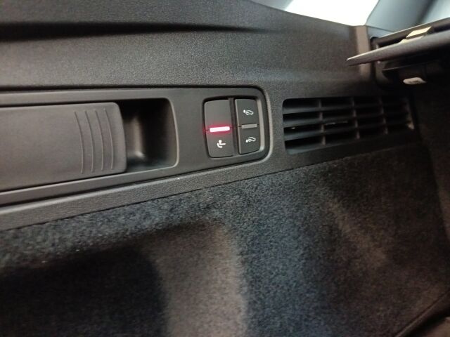 Audi Q5 2025 e-hybrid quattro 220 kW. Takuu 5 vuotta / 100.000 km