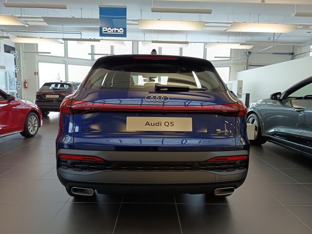 Audi Q5 2025 e-hybrid quattro 220 kW. Takuu 5 vuotta / 100.000 km