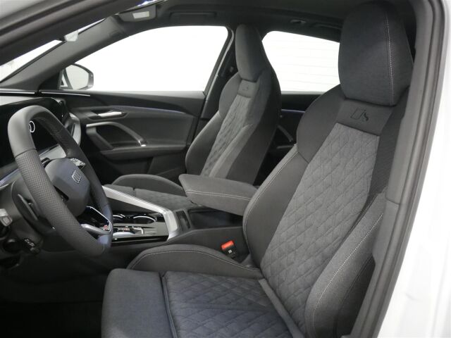 Audi Q5 2025 e-hybrid quattro 220 kW ***Tähän autoon 3 vuoden / 150tkm jatkoturva veloituksetta!***