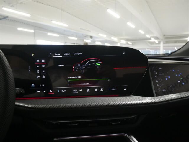 Audi Q5 2025 e-hybrid quattro 220 kW ***Tähän autoon 3 vuoden / 150tkm jatkoturva veloituksetta!***