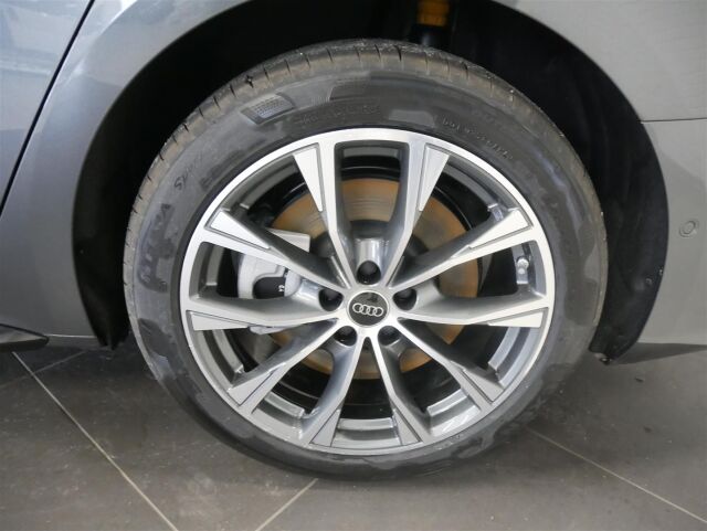 Audi A6 2026 Avant e-hybrid quattro 220 kW