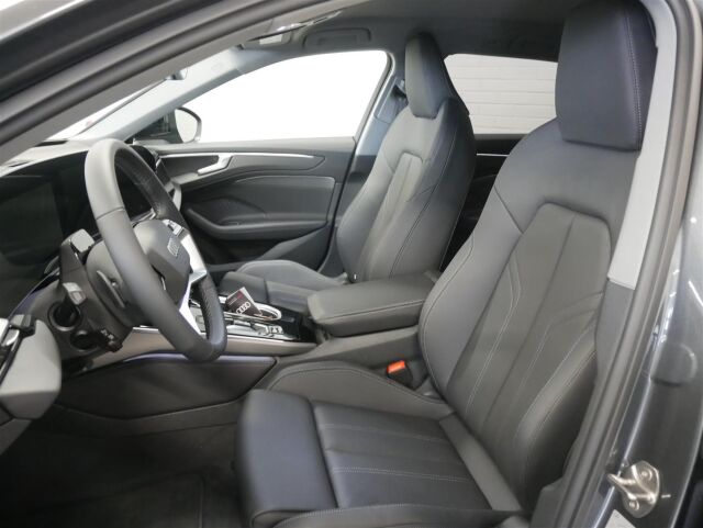 Audi A6 2026 Avant e-hybrid quattro 220 kW