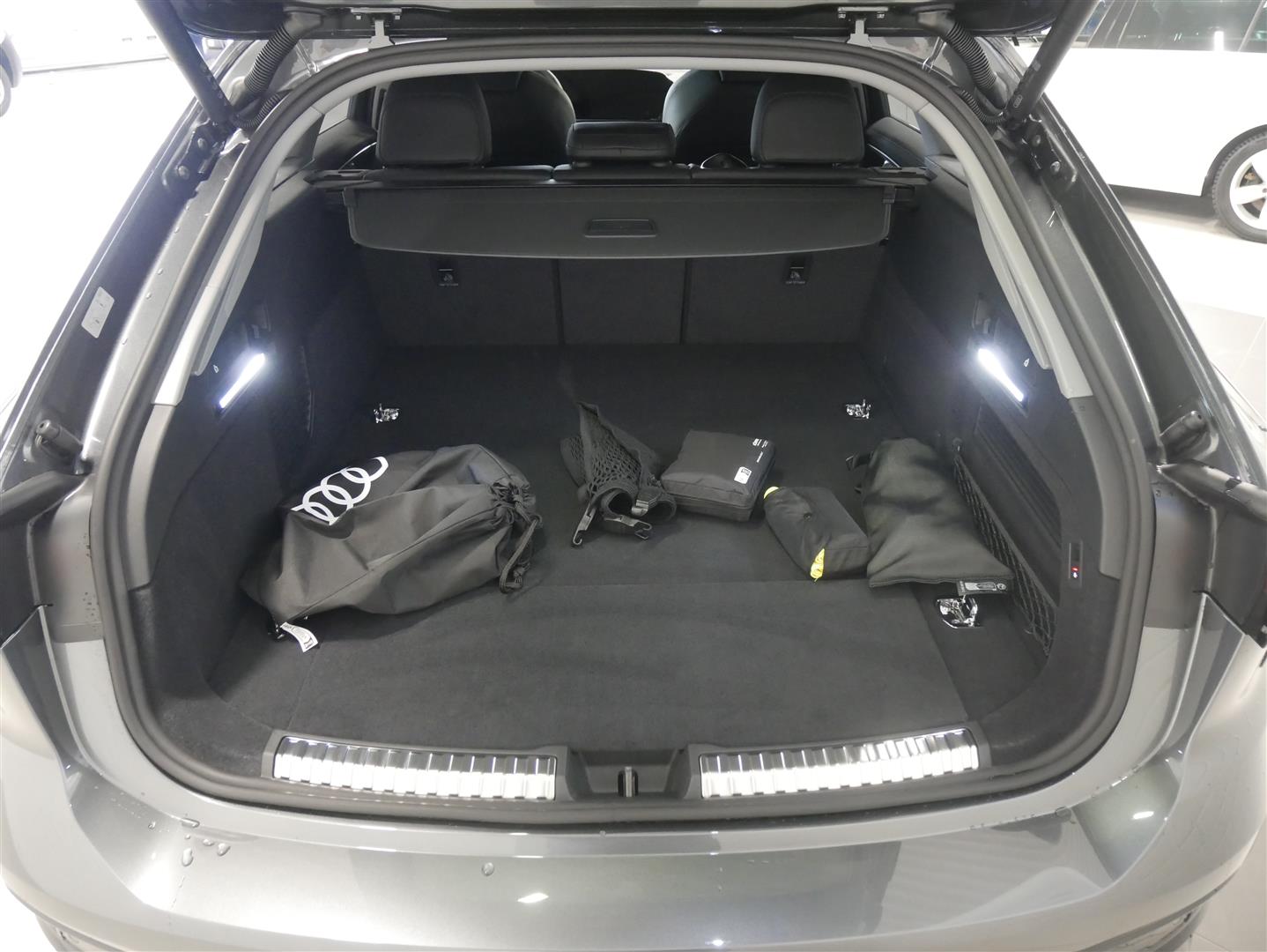 Audi A6 Avant e-hybrid quattro 220 kW 2026, kuva 5/22