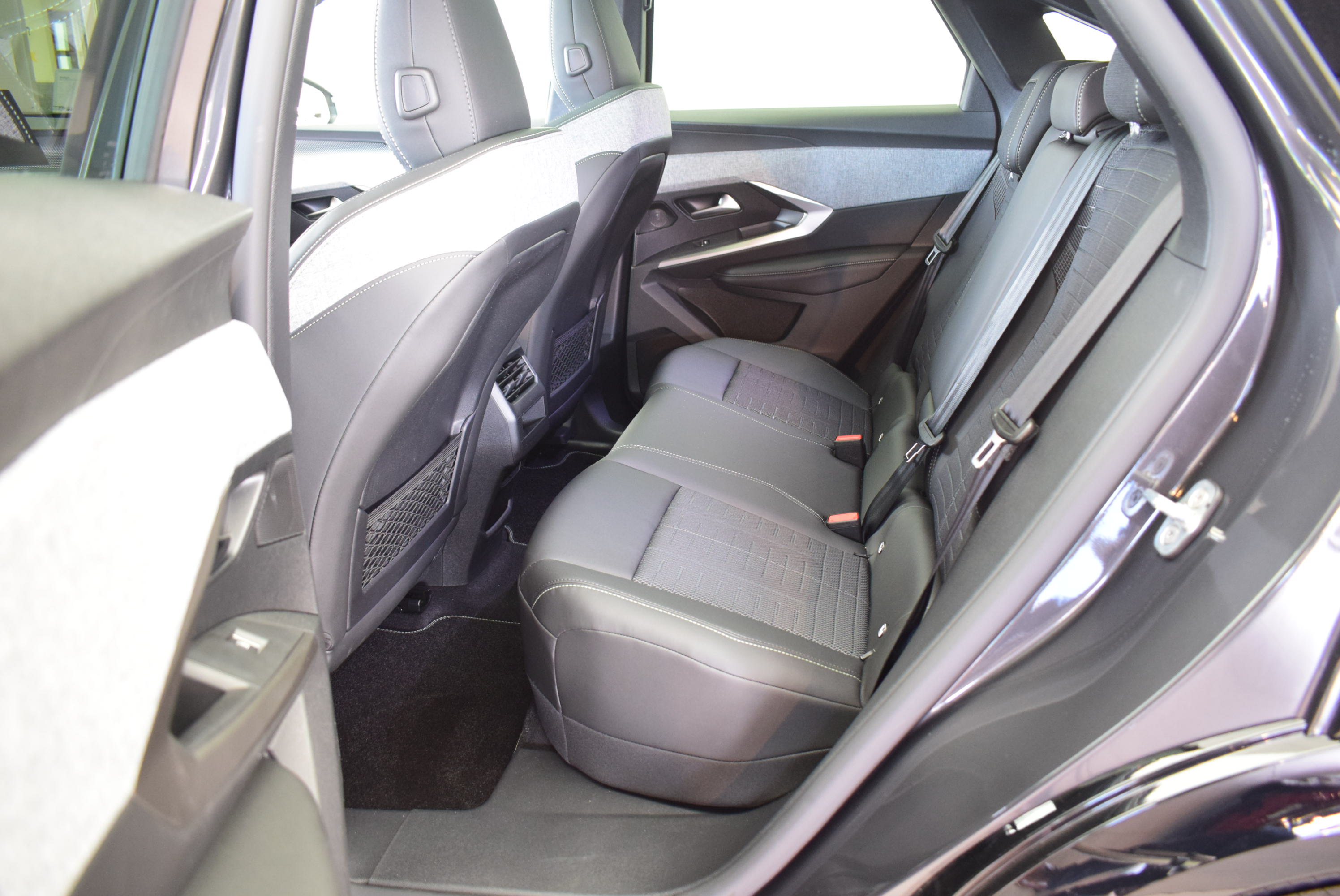 Peugeot e-3008 2026, kuva 6/11