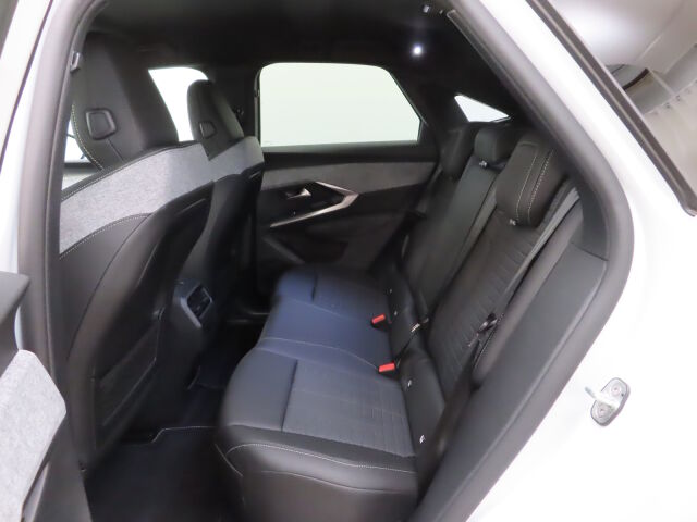 Peugeot E-3008 2026 GT AWD 73 kWh 325 Automaatti *Vetokoukku *Korko 1,9% + kulut