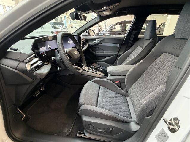 Audi A5 2026 Avant e-hybrid quattro 220 kW, Takuu 5-vuotta / 100.000 km