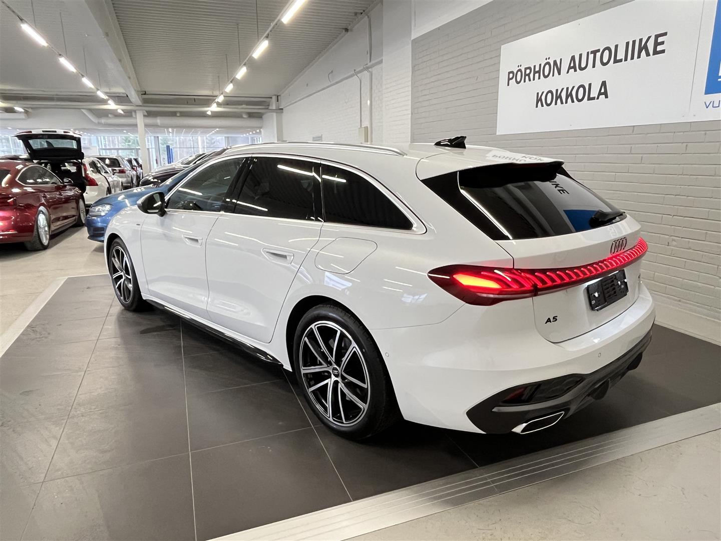 Audi A5 Avant e-hybrid quattro 220 kW 2026, kuva 3/28