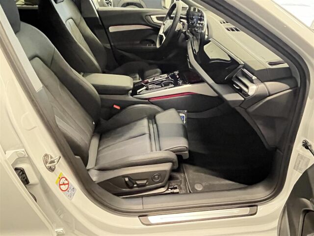 Audi A5 2026 Avant e-hybrid quattro 220 kW