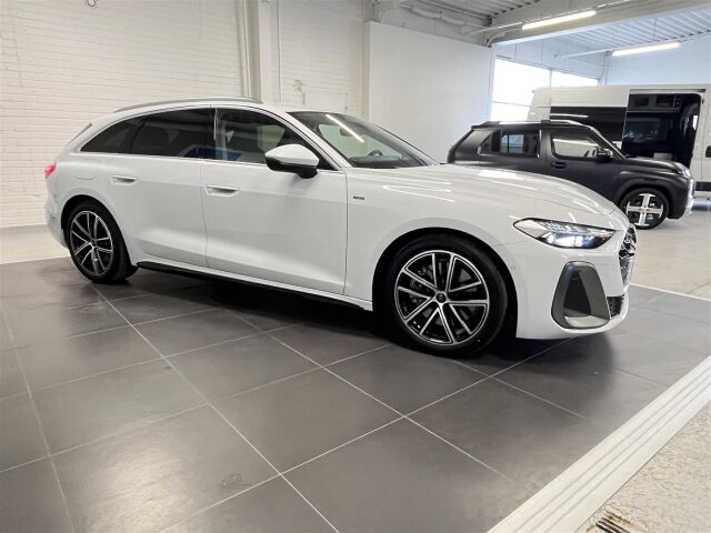 Audi A5 2026 Avant e-hybrid quattro 220 kW