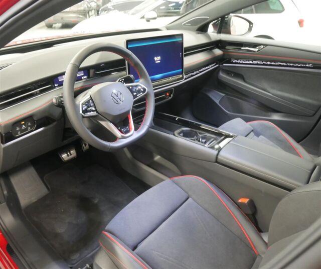 Volkswagen ID.7 2026 Tourer GTX 4MOTION Premium Limited 250 kW Akku 86 kWh*Heti tomitukseen!**Talvirenkaat 760€!*