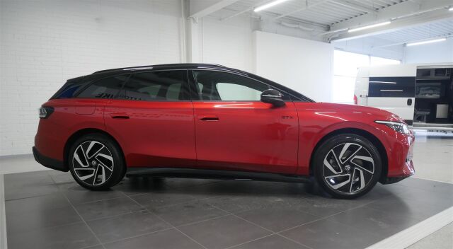 Volkswagen ID.7 2026 Tourer GTX 4MOTION Premium Limited 250 kW Akku 86 kWh*Heti tomitukseen!**Talvirenkaat 760€!*