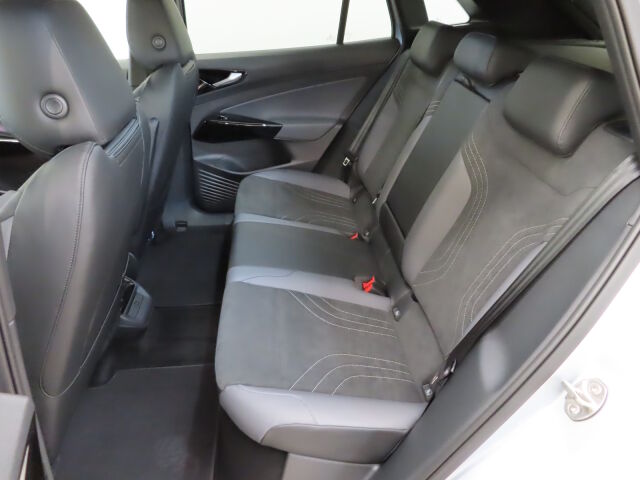 Volkswagen ID.4 2026 Pro 4MOTION Elegance 210 kW, akku 77kWh