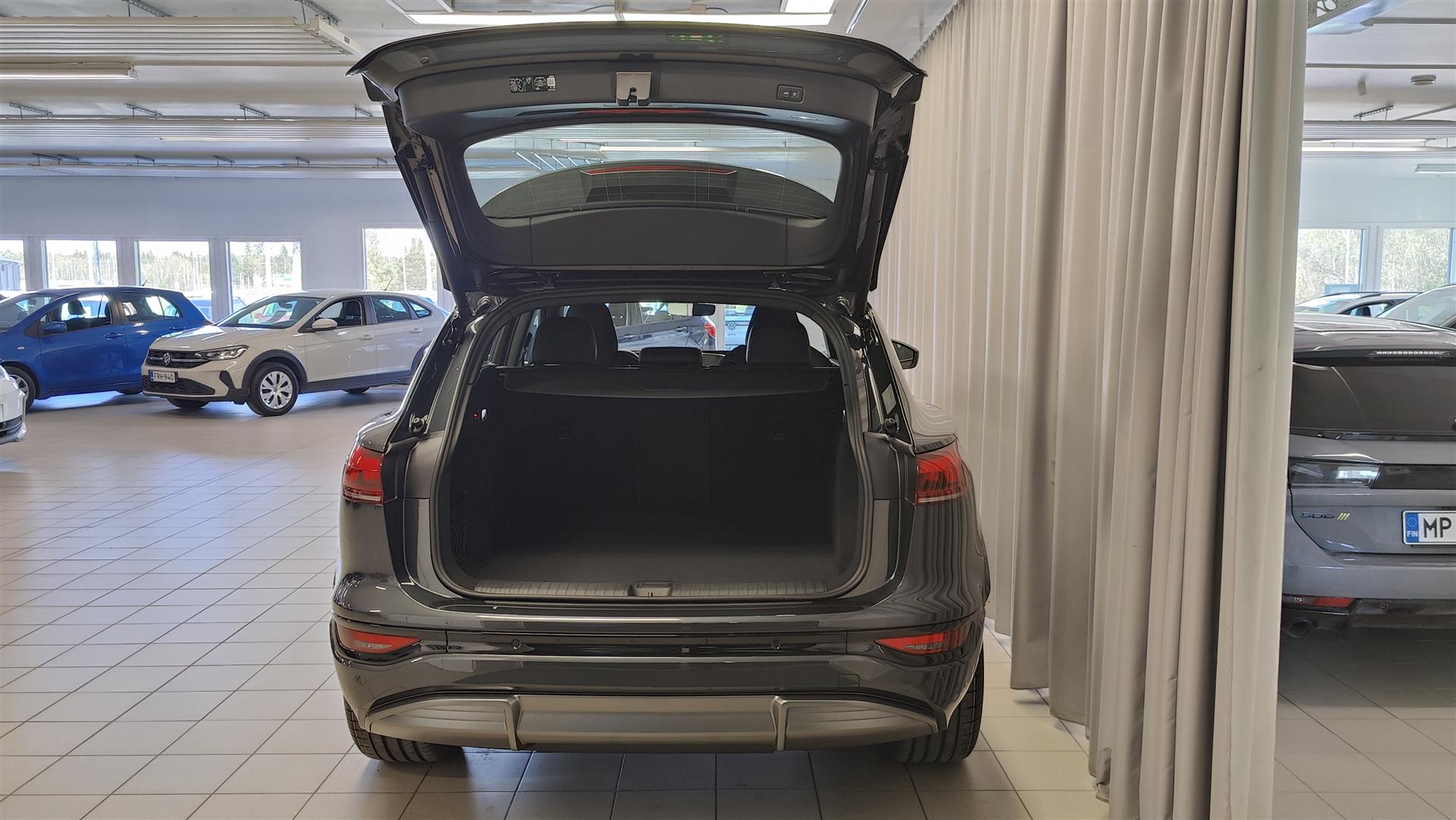 Audi Q6 e-tron e-tron quattro S line 2026, kuva 6/24