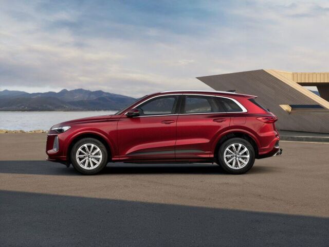 Audi Q5 2026 e-hybrid quattro 220 kW Takuu 5-vuotta / 100.000 km Tulossa myyntiin