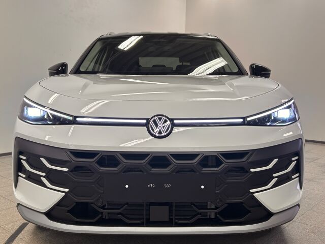 Volkswagen T-Roc 2026 Style 1,5 eTSI 85 kW (MHEV) DSG-automaatti. Hyvillä varusteilla Koukku / Webasto /Led-matriisit