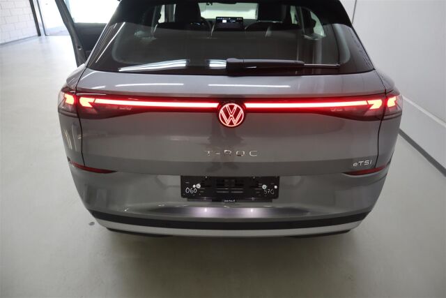 Volkswagen T-Roc 2026 Style 1,5 eTSI 110 kW (MHEV) DSG-automaatti *Takuu 5 vuotta tai 100 000 kilometriä*