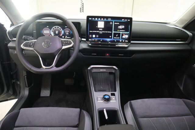 Volkswagen T-Roc 2026 Style 1,5 eTSI 110 kW (MHEV) DSG-automaatti *Takuu 5 vuotta tai 100 000 kilometriä*