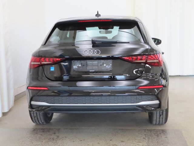 Audi A3 2026 Sportback TFSI 85 kW: Tehdastakuu viisi vuotta / 100000km!
